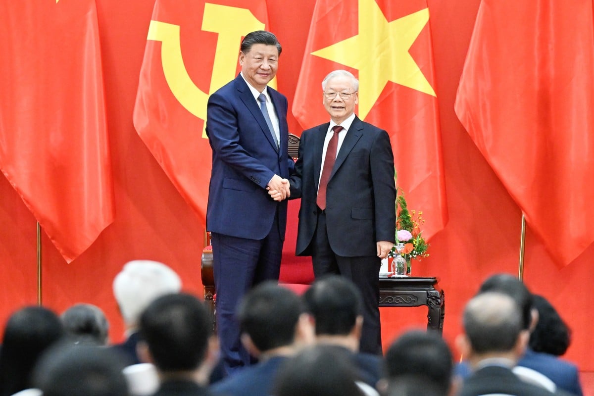 Chinese President Xi Jinping shakes hands with General Secretary of the Communist Party of Vietnam Central Committee Nguyen Phu Trong in Hanoi. Photo: Xinhua