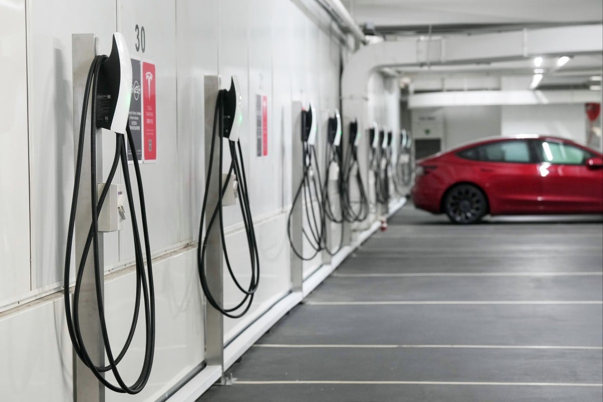 Commercial premises will need to cover a huge predicted deficit of EV charging stations, the property consultancy says in a report. Photo: Elson Li